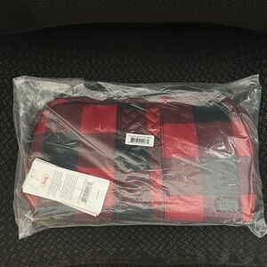 NEW with tags lug Flash Cosmetic Case in buffalo check red. NWT